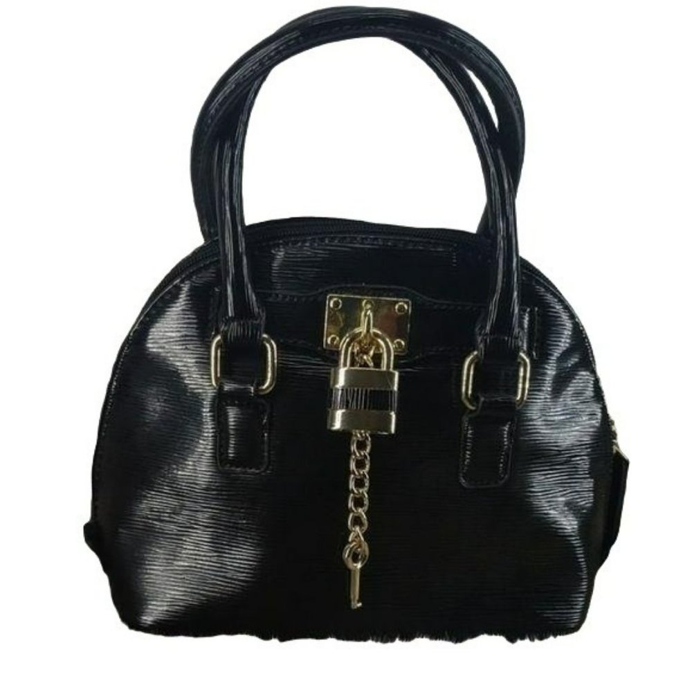 Apt. 9 Lock and Key Accent Black Vinyl Zip Up Purse Handbag